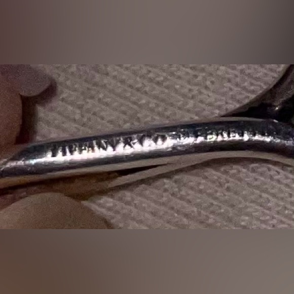 Tiffany & Co. Elsa Peretti Open Infinity Cross, Sterling Silver - Picture 3 of 6